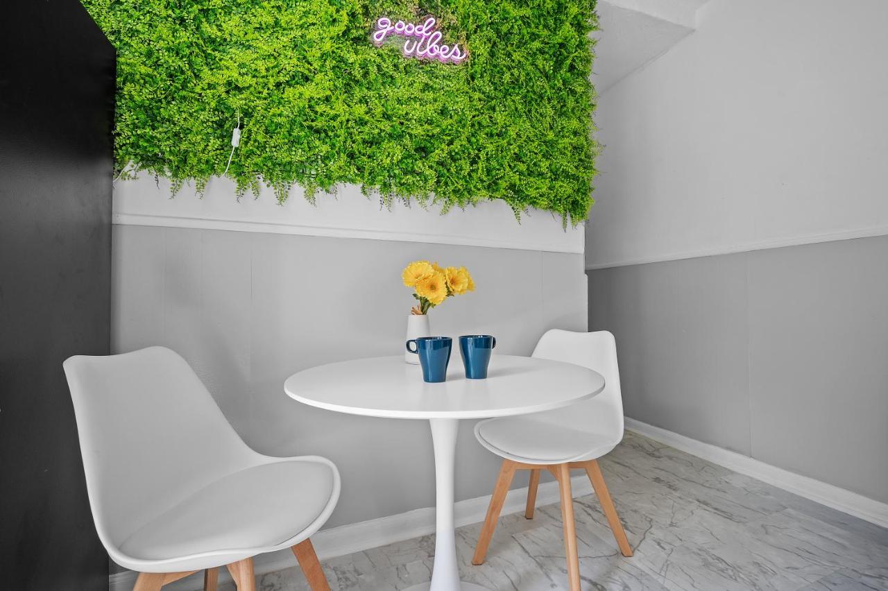 Center Of Little Italy #2 Apartment Cleveland Ngoại thất bức ảnh